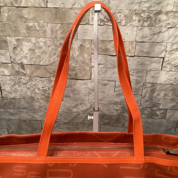 Via Spiga Sport Signature Coated Fabric Tote Bag - Picture 9 of 16